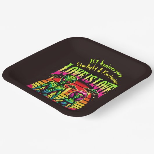 Heldere aliens in liefde onder de hemel papieren bordje (Gebogen)