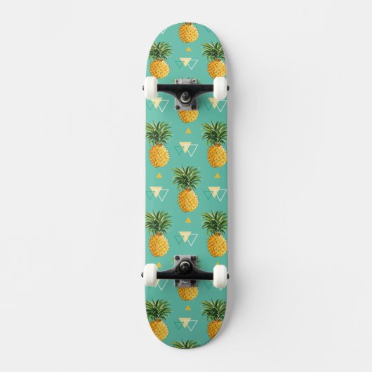 Heldere ananassen op het geometrische patroon skateboard (Voorkant)