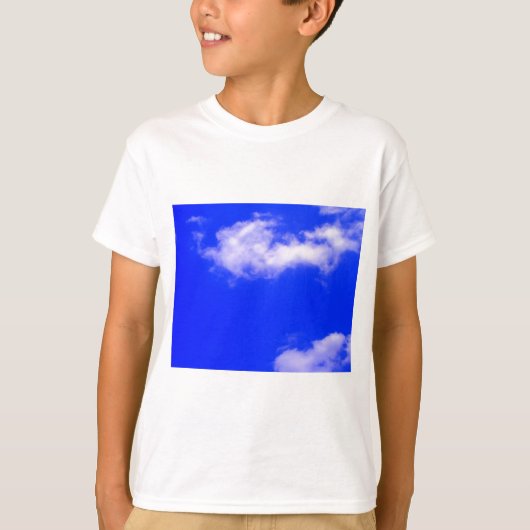 Heldere blauwe hemel en witte wolken t-shirt (Voorkant)