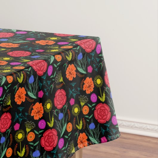 Heldere kleurrijke bloemen op zwart 60 "x 104" tafelkleed (Voorbeeld)