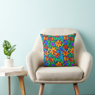 Heldere kleurrijke folk art bloemen kussen
