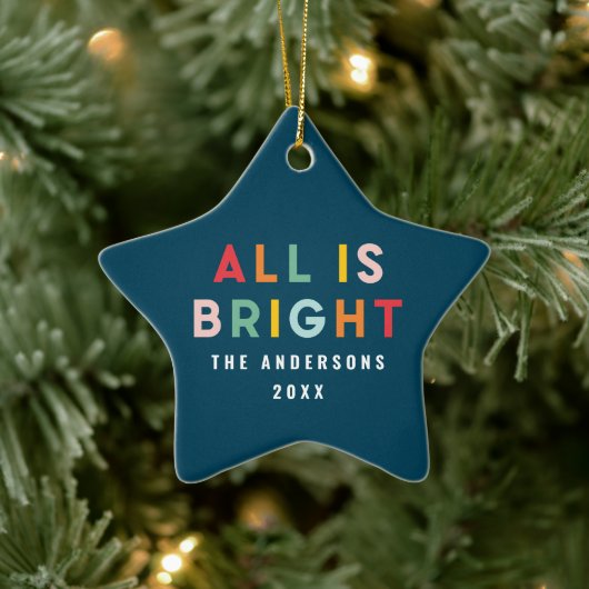 Heldere kleurrijke marineblauwe moderne kerstfamil keramisch ornament (Boom)