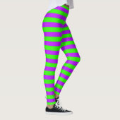 Heldere Neon Paarse en Groene Horizontale Gestreep Leggings (Rechts)