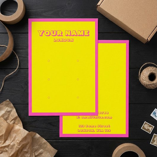 Heldere neonroze en gele oorbel display kaart