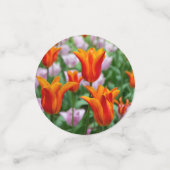 Heldere oranje tulpen in het park confetti (Kleine voorkant)