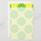 Heldere zomercitruslimieten op gele vierkant tegel briefpapier (Voorkant / Achterkant)