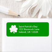 Heldergroene en witte shamrock etiket (Insitu)