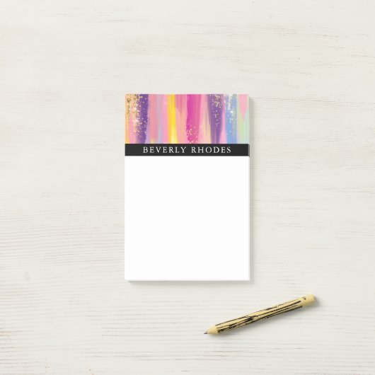 Helderkleurige penseelstreken en spatpenselen post-it® notes (Op bureau)