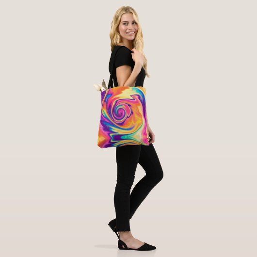 Helderkleurige Stropdas-kleurstofschouder-Canvas t Draagtas (Op model)