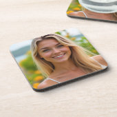 Helena's Island Glow: Natuur's Tranquility Plastic Bier Onderzetter (Linkerzijde)