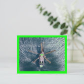 helikopter boven water briefkaart (Staand voorkant)