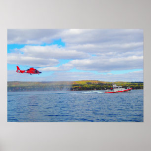 Helikopter voor kustGuard MH-65C en responsboot Poster