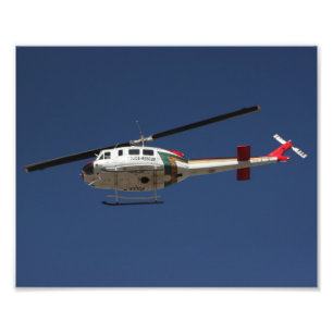 Helikopter voor noodhulp van politie - foto afdruk