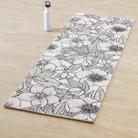 Hellebores in zwart-wit yogamat (In situ)