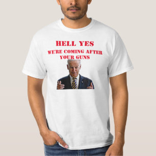 HELPEN JA, WE KOMEN NA JE PISTOLEN T-SHIRT