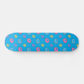 Hemelblauw donutiepatroon skateboard (Horizontaal)