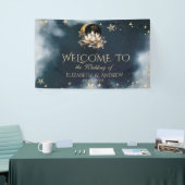Hemelgouden zon en maan sterren Lotus Night Sky Spandoek (Beurs)