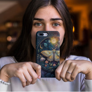 Hemelse Mot en Volle Maan – Betoverde Nacht iPhone 16 Hoesje