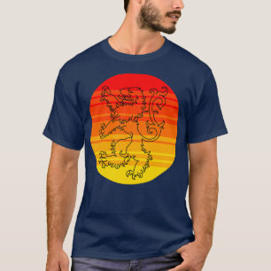 Heraldic Lion over hedendaagse achtergrond T-shirt