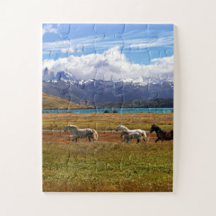 Herd van paarden Galloping in Field Legpuzzel