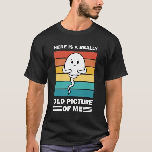 Here is a really old picture of me - Funny T-shirt (Voorkant)