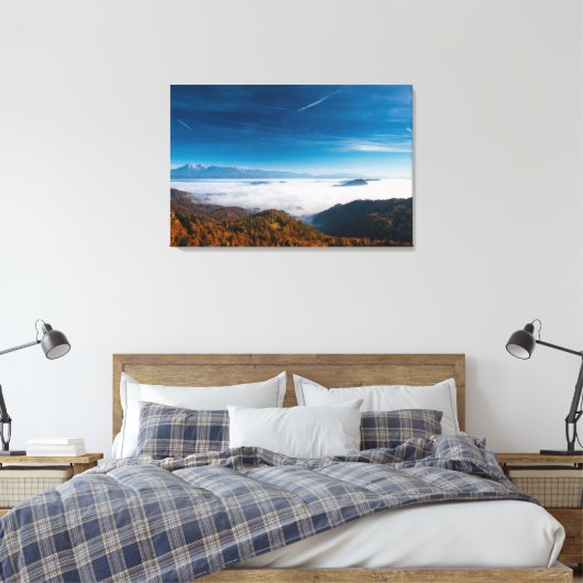 Herfst bergen en mist in de vallei canvas afdruk (Insitu (Slaapkamer))