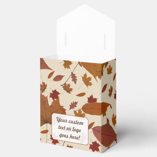 Herfst bladeren met aangepaste crème kleur en teks bedankdoosjes (Geopend)