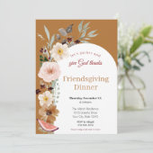 Herfst Bloemen Friendsgiving Dinner Uitnodiging (Staand voorkant)