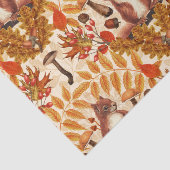 Herfst eekhoorn op off white tissuepapier (Detail)