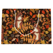 Herfst eekhoorns en flora op donkerbruin groot cadeauzakje (Voorkant)