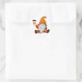 Herfst Gnome en koffie vinyl sticker (Tas)