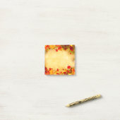 Herfst herfst leest op oude papieren achtergrond post-it® notes (Op bureau)