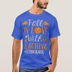 Herfst in liefde voor het onderwijzen van het 5e k t-shirt