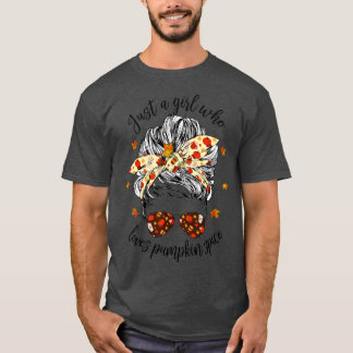 Herfst Messy Bun Hair is gewoon een meisje dat van T-shirt