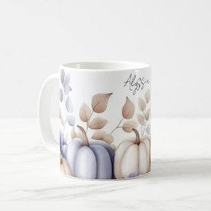 Herfst mok met blauwe en beige pompoenen en bloeme