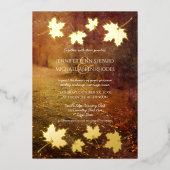 herfst trail esdoorn bladeren accent bruiloft folie uitnodiging (Voorkant)