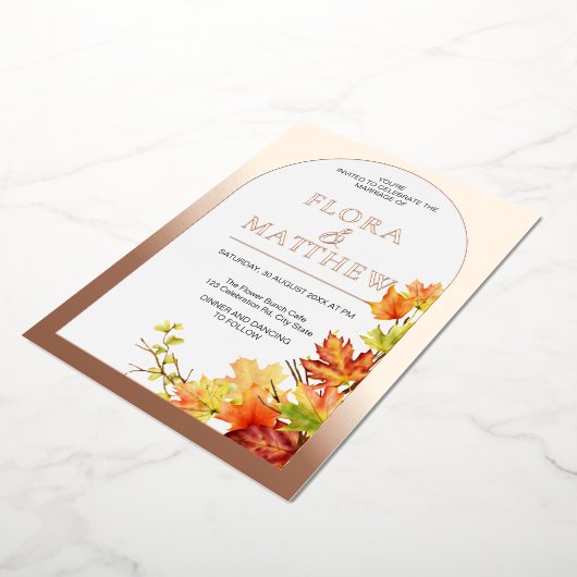 Herfstbladeren Gold Boho Classic | Moderne bruilof Folie Uitnodiging (Gedraaid)