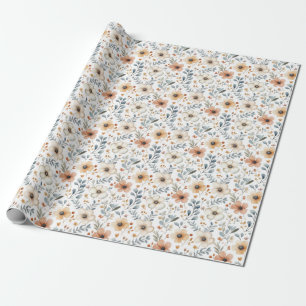 Herfstbloemen en bladeren op wit cadeaupapier