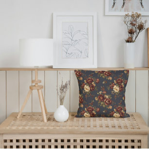 Herfstbloemen in diepe Bourgogne en warme room Kussen