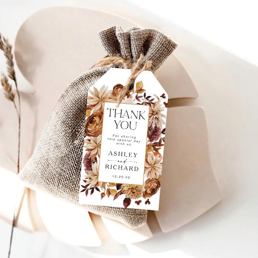 Herfstbruiloft met een landelijke uitstraling cadeaulabel