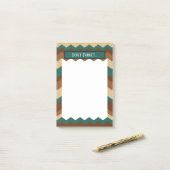 Herinnering voor bruine en groene Chevron Pattern Post-it® Notes (Op bureau)