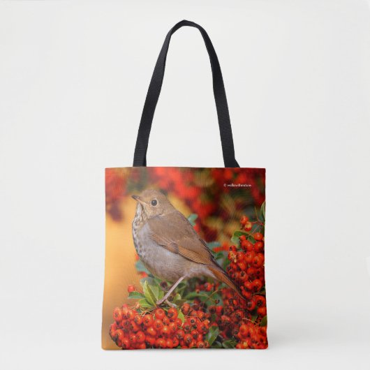 Hermit Thrush Songbird op Scarlet Firethorn Tote Bag (Voorkant)