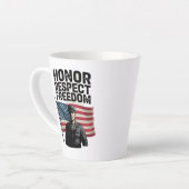 Heroes Veteran Day Patriottisch Ontwerp Latte Mok (Linkerhoek)