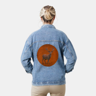 hert in oranje natuur met vintage sfeer denim jacket