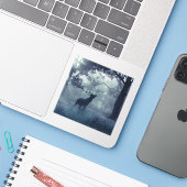 Herten met gewei in een schaduwrijk bos sticker (Laptop met iPhone)