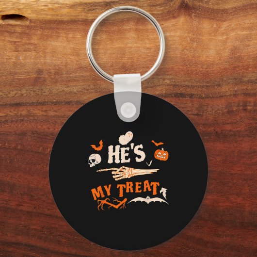 He's My Trick Funny Skeleton Halloween Matching Co Sleutelhanger (Voorkant)