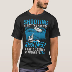 Het afschieten is geen vraag want de duif is antwo t-shirt