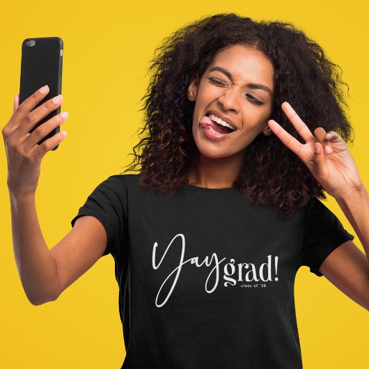 Het Afstuderen van het moderne Yay Afstudeerder T-shirt