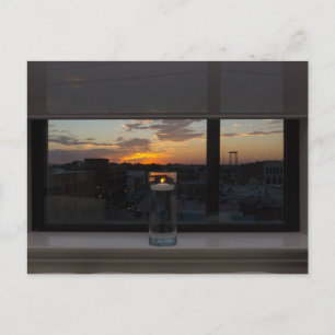 Het Briefkaart op zonsondergang bekijken