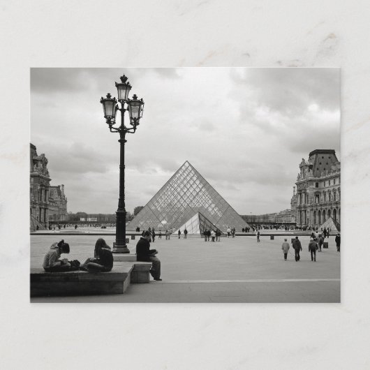 Het Briefkaart van de glasspiramide van het Louvre (Voorkant)